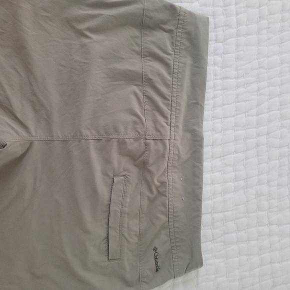 🍬WOMEN'S COLUMBIA ACTIVE BERMUDA SHORTS Size 6 - Picture 5 of 5